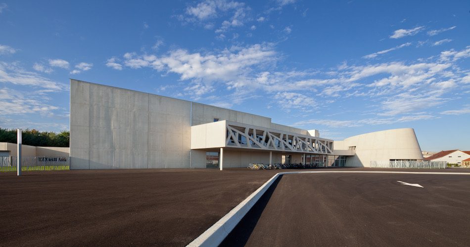 Photo de l'avant du Collège Robert-Doisneau de Sarralbe (57)